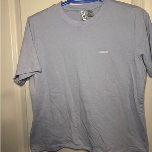 Pastel blue “original” short sleeve tee. Divided by H&M